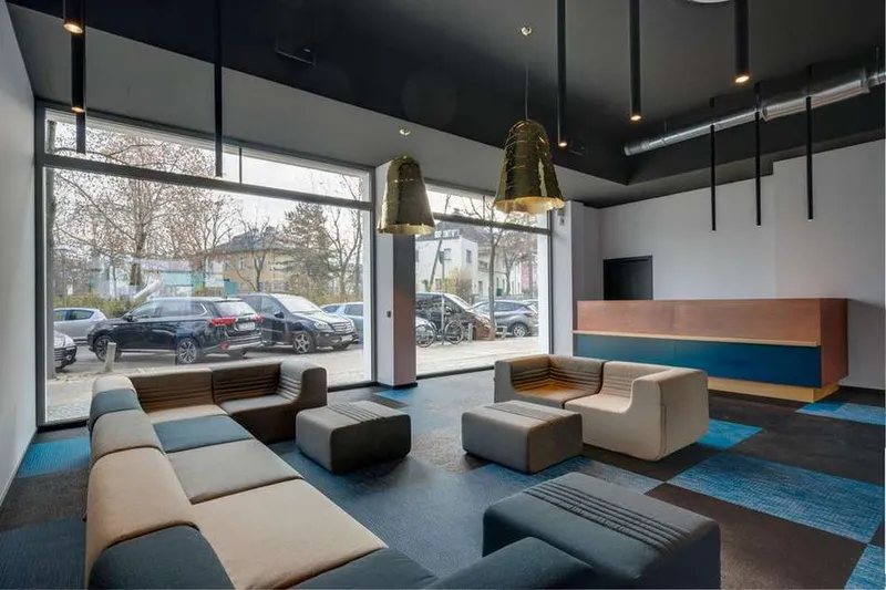Modernisierte 2-Zimmer-Wohnung in Berlin-Wilmersdorf — photo 1